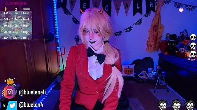 Snapshot of bluelen chatting on 10-30-25, 08:16 bluelen online show from 10-30-25, 08:16