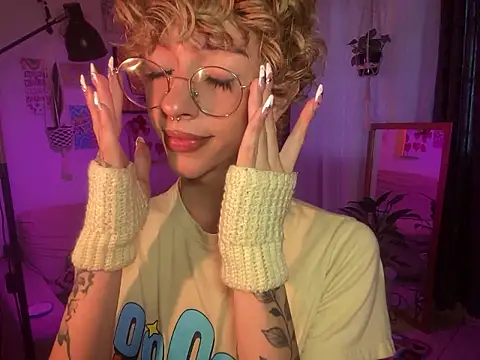 lyamthommpson online show from 03-16-26, 08:57