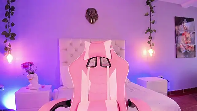 Snapshot of Brann_tadzio chatting on 01-24-25, 01:14 Brann tadzio online show from 01-24-25, 01:14