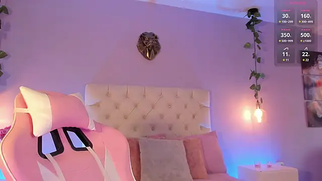 Snapshot of Brann_tadzio chatting on 01-31-25, 03:33 Brann tadzio online show from 01-31-25, 03:33