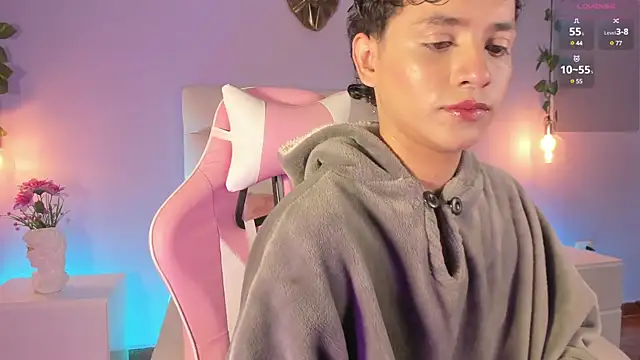 Snapshot of Brann_tadzio chatting on 02-04-25, 12:55 Brann tadzio online show from 02-04-25, 12:55