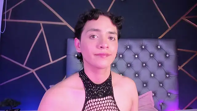 Snapshot of Brann_tadzio chatting on 02-17-25, 07:26 Brann tadzio online show from 02-17-25, 07:26