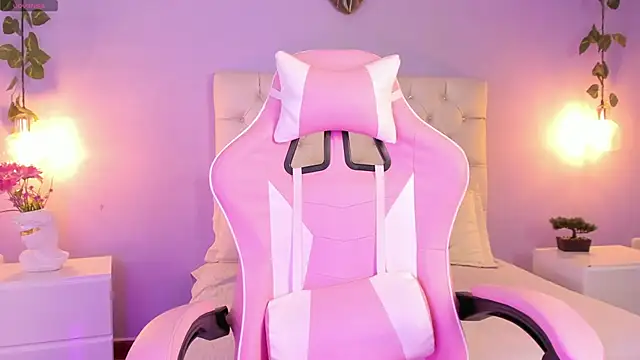 Snapshot of Brann_tadzio chatting on 02-20-25, 12:36 Brann tadzio online show from 02-20-25, 12:36