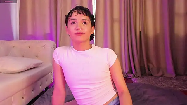 Snapshot of Brann_tadzio chatting on 02-20-25, 06:46 Brann tadzio online show from 02-20-25, 06:46