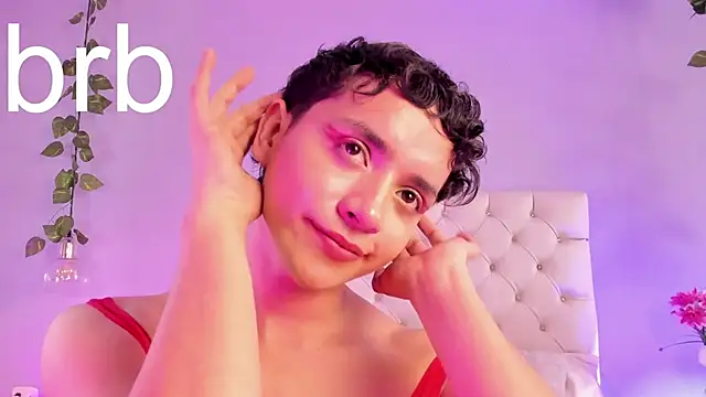 Snapshot of Brann_tadzio chatting on 03-17-25, 01:57 Brann tadzio online show from 03-17-25, 01:57