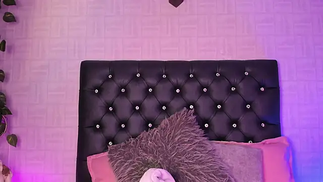 Snapshot of Brann_tadzio chatting on 03-22-25, 04:24 Brann tadzio online show from 03-22-25, 04:24