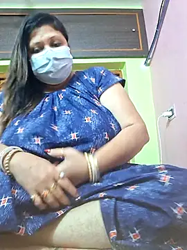 Snapshot of kunjan789 chatting on 03-10-25, 01:01 kunjan789 online show from 03-10-25, 01:01