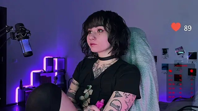 deadlysweet online show from 02-15-25, 09:59