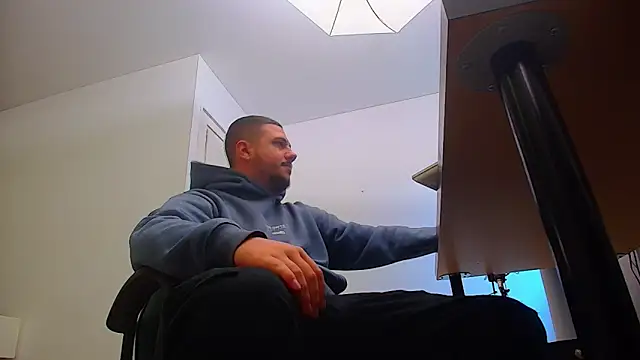 JoshKnights online show from 09-30-25, 05:12