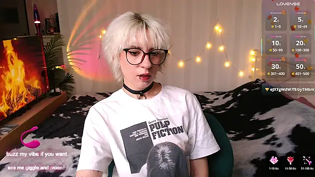  Moonlight t online show from 11-26-25, 08:26