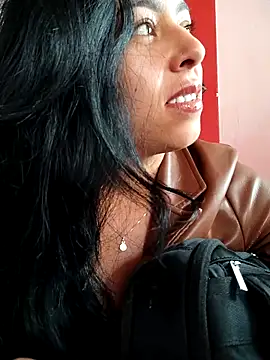 Snapshot of Emily_Wane chatting on 04-19-26, 05:01 Emily Wane online show from 04-19-26, 05:01
