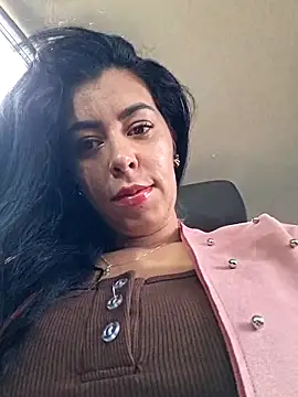 Snapshot of Emily_Wane chatting on 05-16-26, 05:12 Emily Wane online show from 05-16-26, 05:12