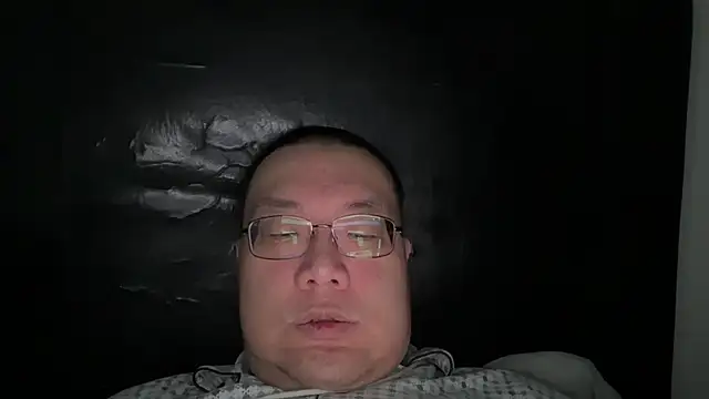 Snapshot of slaveasianboy chatting on 12-23-24, 02:17 slaveasianboy online show from 12-23-24, 02:17