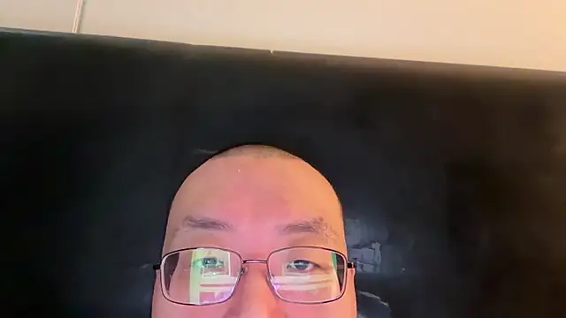 Snapshot of slaveasianboy chatting on 01-12-25, 06:16 slaveasianboy online show from 01-12-25, 06:16