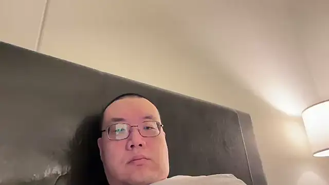 Snapshot of slaveasianboy chatting on 03-02-25, 07:32 slaveasianboy online show from 03-02-25, 07:32