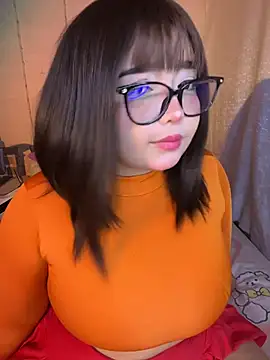 Snapshot of CharlotteMillers chatting on 06-13-26, 10:57 CharlotteMillers online show from 06-13-26, 10:57