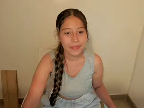 Snapshot of kiaraowen chatting on 03-15-25, 12:25 kiaraowen online show from 03-15-25, 12:25