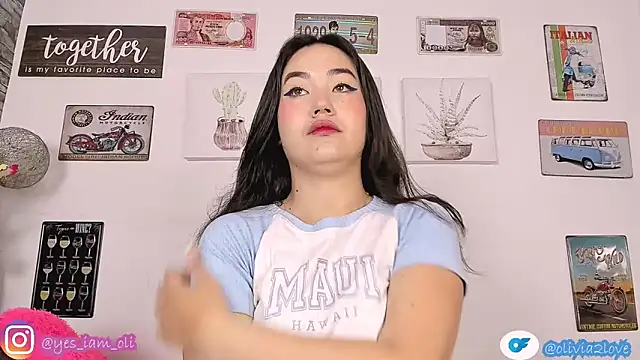 Snapshot of olivia22love chatting on 11-05-25, 12:05 olivia22love online show from 11-05-25, 12:05