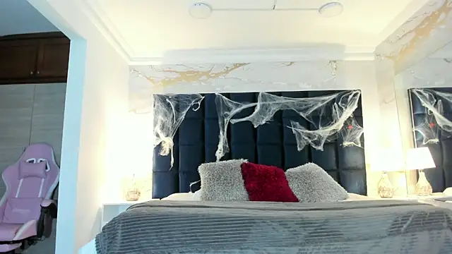 EVELIN MASON online show from 10-21-25, 09:48