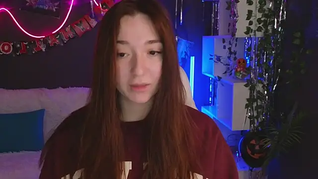 YasmineWest online show from 10-29-25, 02:25