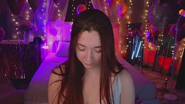 YasmineWest online show from 02-12-26, 08:09