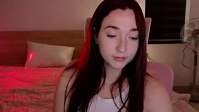 YasmineWest online show from 04-13-26, 12:21