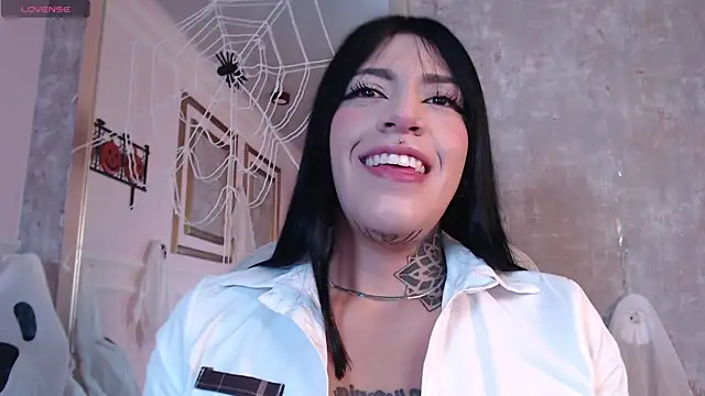 cattleya jensen  online show from 10-10-25, 01:54