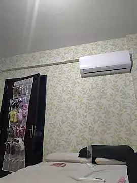 samilux5 online show from 01-31-25, 05:19