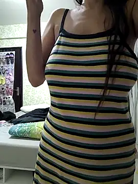 samilux5 online show from 02-19-25, 04:34