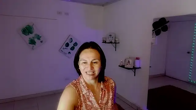 lollita 23  online show from 11-17-25, 08:58