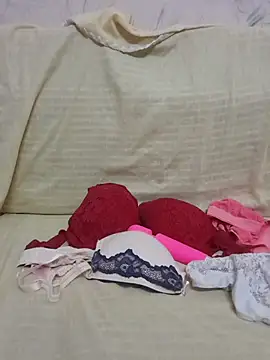 Snapshot of priya0626 chatting on 11-02-25, 03:58 priya0626 online show from 11-02-25, 03:58