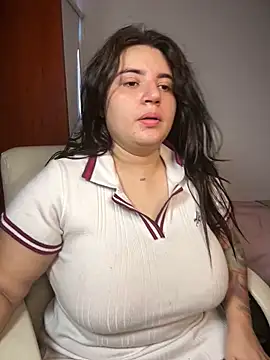 Snapshot of horny_roomiess chatting on 06-18-26, 08:57 horny roomiess online show from 06-18-26, 08:57