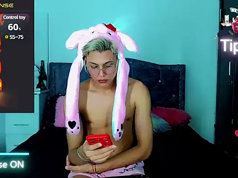 Liamscott  online show from 02-25-25, 04:14