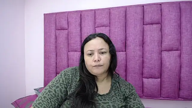 Snapshot of CrushOnMe_ chatting on 01-08-26, 12:13 CrushOnMe online show from 01-08-26, 12:13