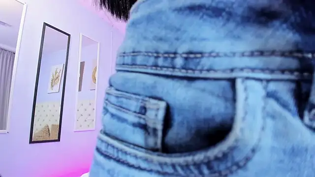 sarah cruzz  online show from 12-10-24, 10:05
