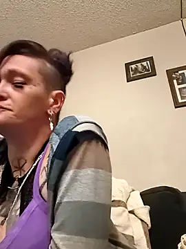 Snapshot of renegade_vyxxen chatting on 02-03-26, 02:53 renegade vyxxen online show from 02-03-26, 02:53