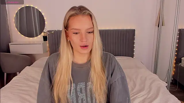 CassieRayss online show from 03-30-26, 09:54