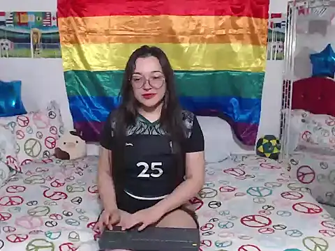 Angela 18honey online show from 07-10-26, 02:27