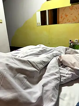 SLRuwi99 online show from 10-04-25, 05:11