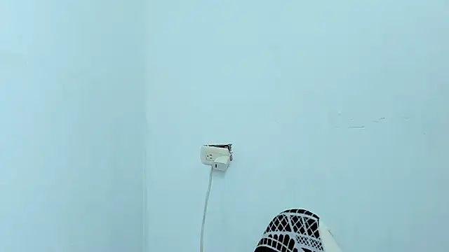 Snapshot of hanaa_18 chatting on 01-11-25, 06:03 hanaa 18 online show from 01-11-25, 06:03