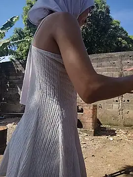 Snapshot of hanaa_18 chatting on 12-03-25, 02:59 hanaa 18 online show from 12-03-25, 02:59