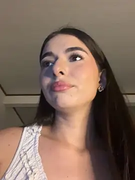 Coralinee 01 online show from 03-07-26, 12:40