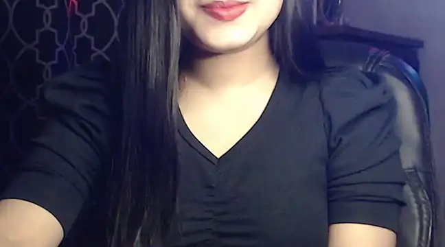 Snapshot of Miraa_Love chatting on 12-20-24, 03:00 Miraa Love online show from 12-20-24, 03:00