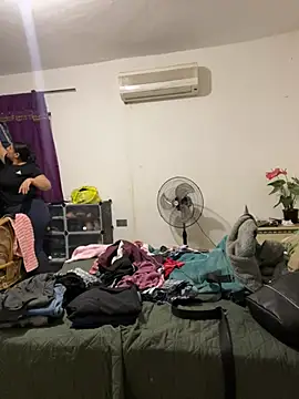 Snapshot of valentinesexx chatting on 01-09-25, 08:55 valentinesexx online show from 01-09-25, 08:55
