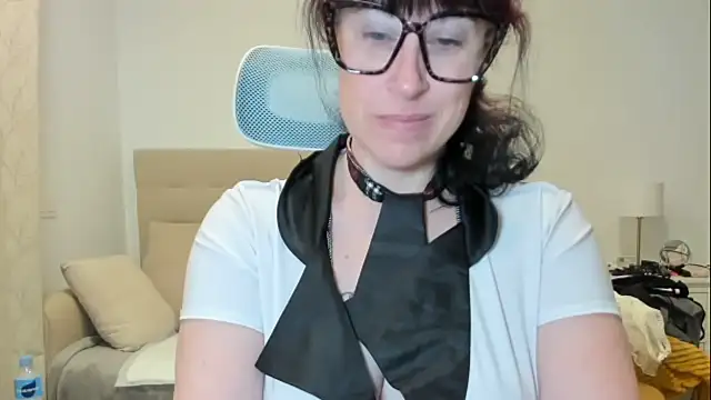 Snapshot of emmita69_ chatting on 02-16-26, 11:12 emmita69 online show from 02-16-26, 11:12