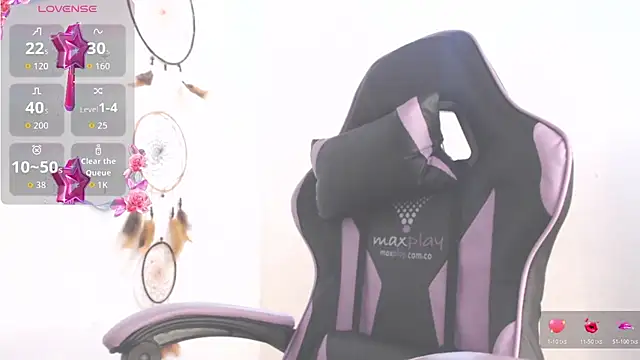 Amara18  online show from 11-20-25, 10:42