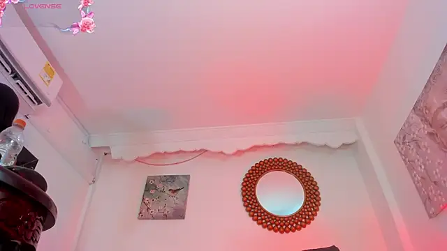 Karoline Marin online show from 12-24-24, 02:01