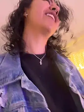 Amareto  online show from 11-21-25, 10:36