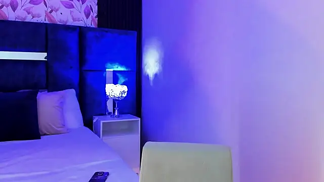 Amareto  online show from 11-23-25, 11:43