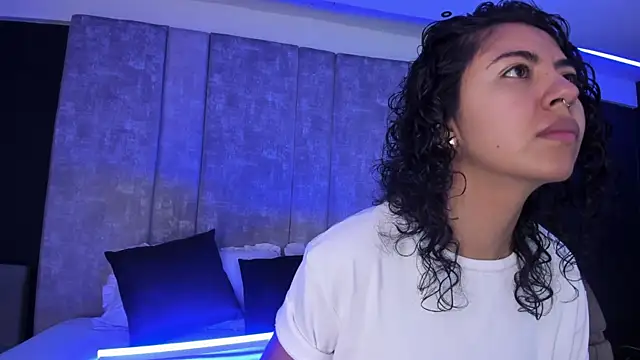 Amareto  online show from 04-15-26, 10:11